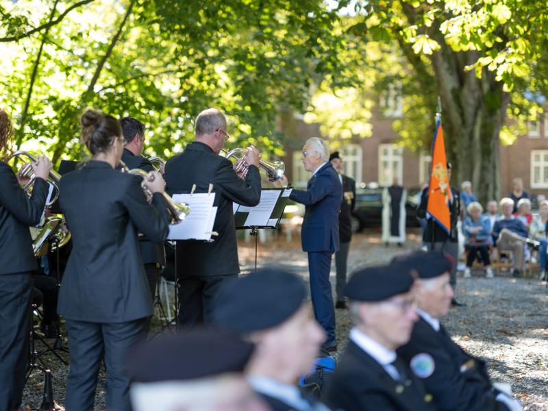 ../public/images/images/fotos/2023/Op Vleugels Der Vrijheid - 24 sept 2023 - 103.jpg